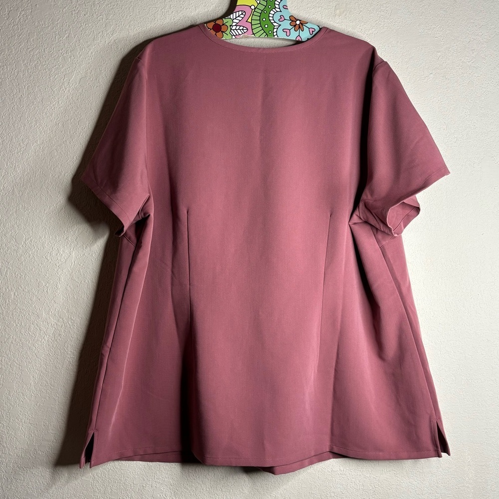 Sold please don’t buy Figs Catarina One-Pocket Scrub Top Size 3X mauve - Picture 3 of 6